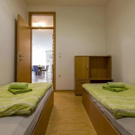 Charming Vlatka - Two Bedroom With Loggia Novi Vinodolski